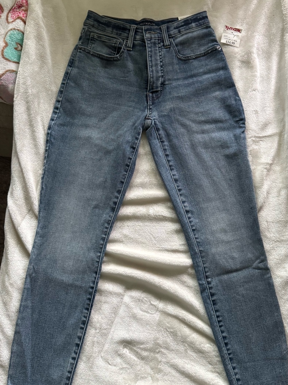 Lucky Brand High-Rise Slim Straight Jeans in Faded Blue Size 2/26A